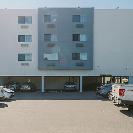 Hotel International Lynnwood Exterior photo